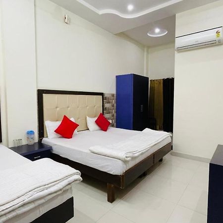 Hotel Namo Palace Кота Екстериор снимка
